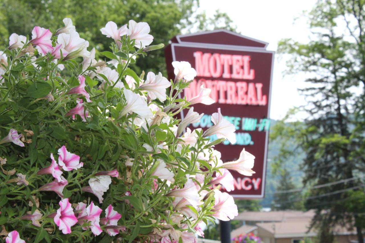 Motel Montreal Lake George Bagian luar foto